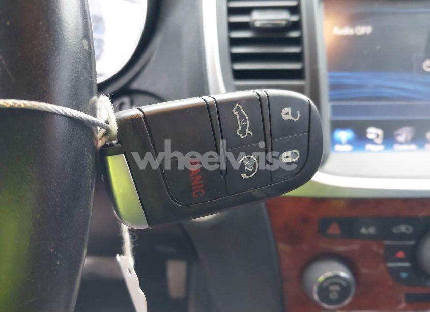 Photo 11 of 2013 Chrysler 300 MOTOWN (VIN 2C3CCAAG9DH632264)