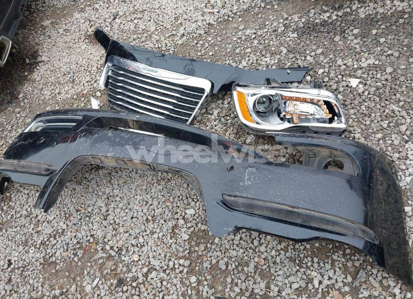 Photo 12 of 2013 Chrysler 300 MOTOWN (VIN 2C3CCAAG9DH632264)