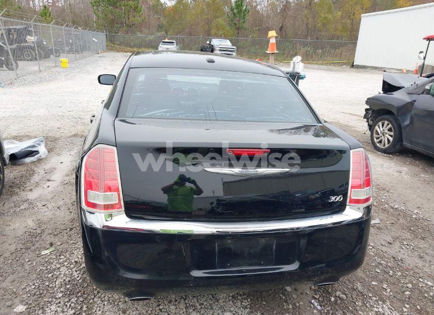 Photo 17 of 2013 Chrysler 300 MOTOWN (VIN 2C3CCAAG9DH632264)