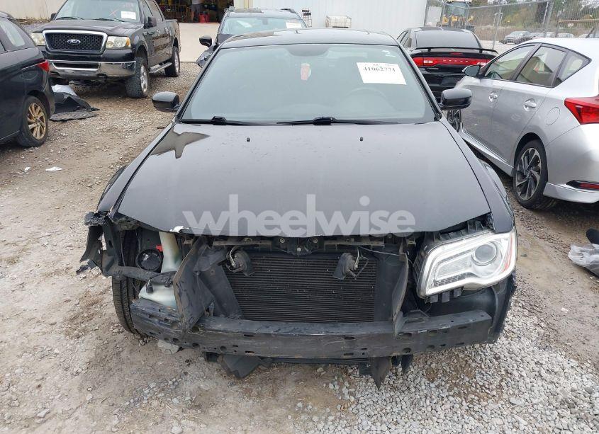 Photo 6 of 2013 Chrysler 300 MOTOWN (VIN 2C3CCAAG9DH632264)