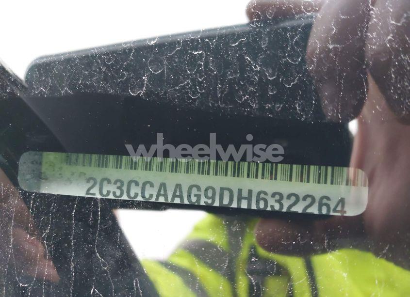 Photo 9 of 2013 Chrysler 300 MOTOWN (VIN 2C3CCAAG9DH632264)