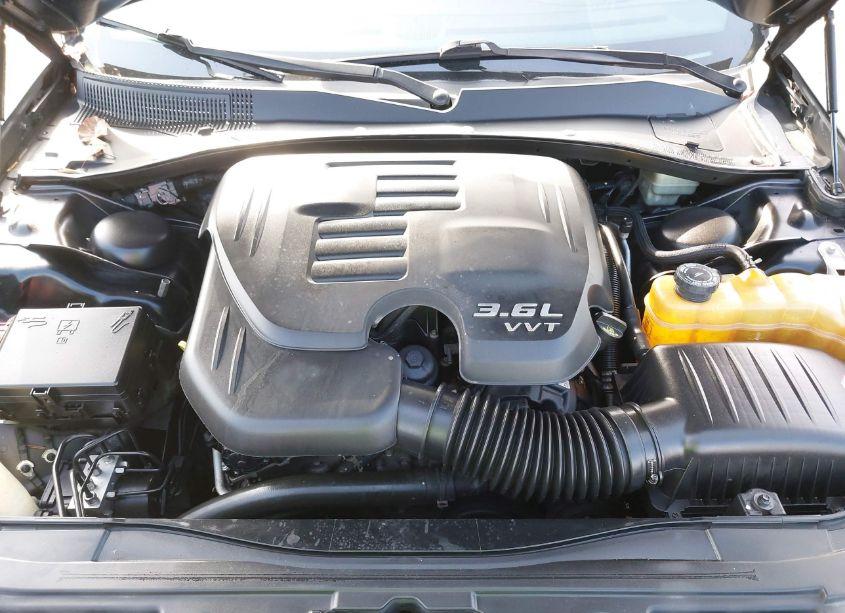 Photo 10 of 2013 Chrysler 300 MOTOWN (VIN 2C3CCAAG9DH657200)