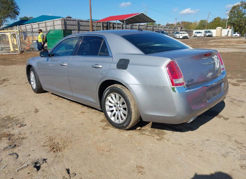 Photo 3 of 2014 Chrysler 300 (VIN 2C3CCAAG9EH119890)