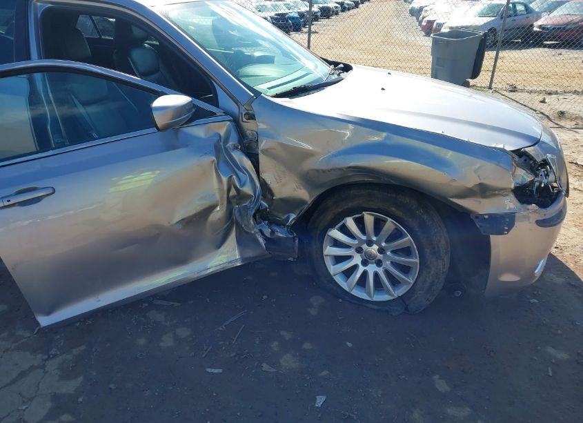 Photo 6 of 2014 Chrysler 300 (VIN 2C3CCAAG9EH119890)