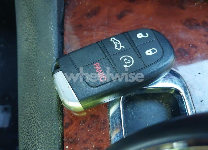 Photo 11 of 2014 Chrysler 300 (VIN 2C3CCAAG9EH168006)