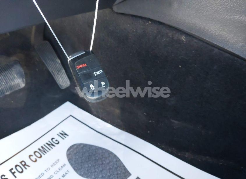 Photo 11 of 2014 Chrysler 300 (VIN 2C3CCAAG9EH212778)