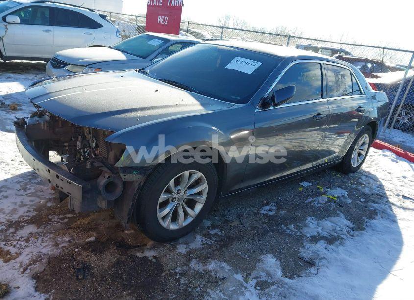 Photo 2 of 2014 Chrysler 300 (VIN 2C3CCAAG9EH212778)