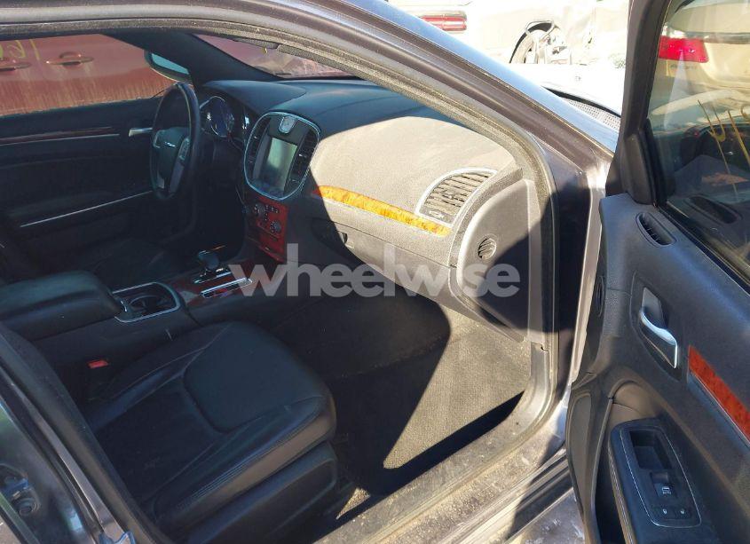 Photo 5 of 2014 Chrysler 300 (VIN 2C3CCAAG9EH212778)