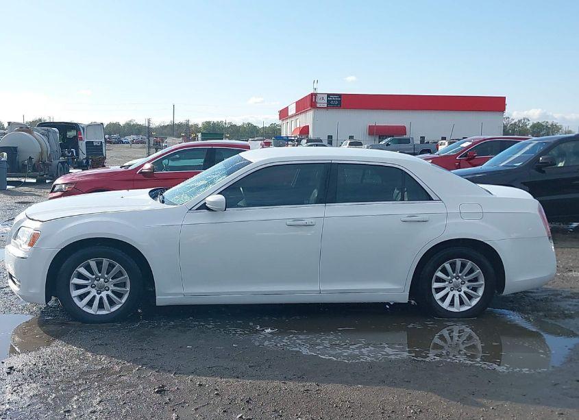 Photo 14 of 2014 Chrysler 300 (VIN 2C3CCAAG9EH239902)