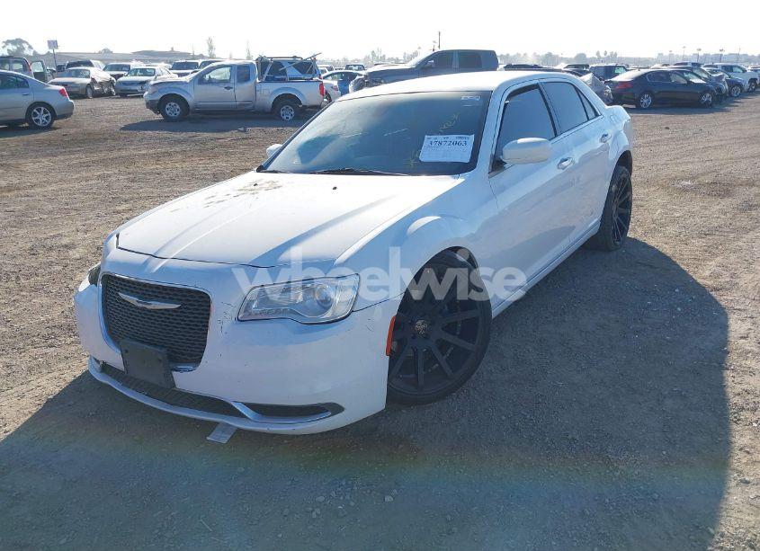 Photo 2 of 2015 Chrysler 300 LIMITED (VIN 2C3CCAAG9FH828983)