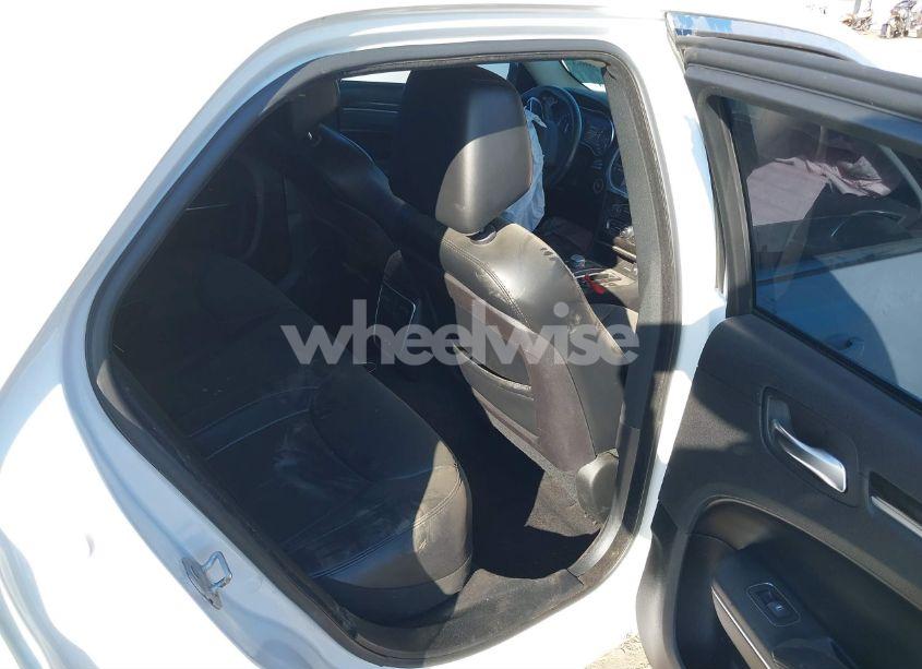 Photo 8 of 2015 Chrysler 300 LIMITED (VIN 2C3CCAAG9FH828983)