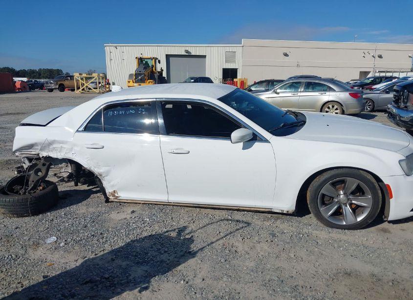 Photo 12 of 2015 Chrysler 300 LIMITED (VIN 2C3CCAAG9FH830510)