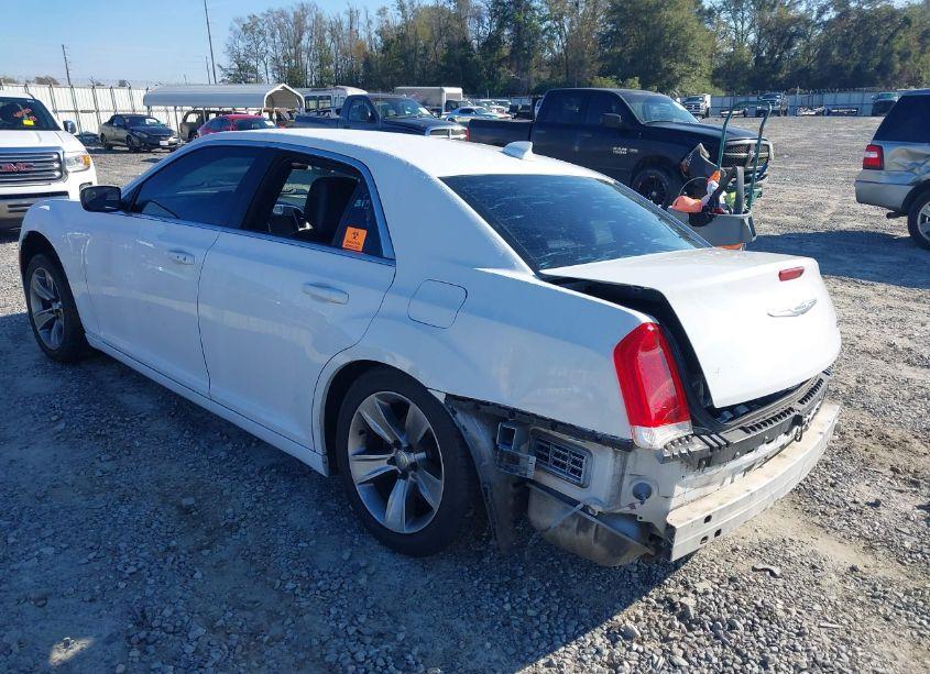 Photo 3 of 2015 Chrysler 300 LIMITED (VIN 2C3CCAAG9FH830510)