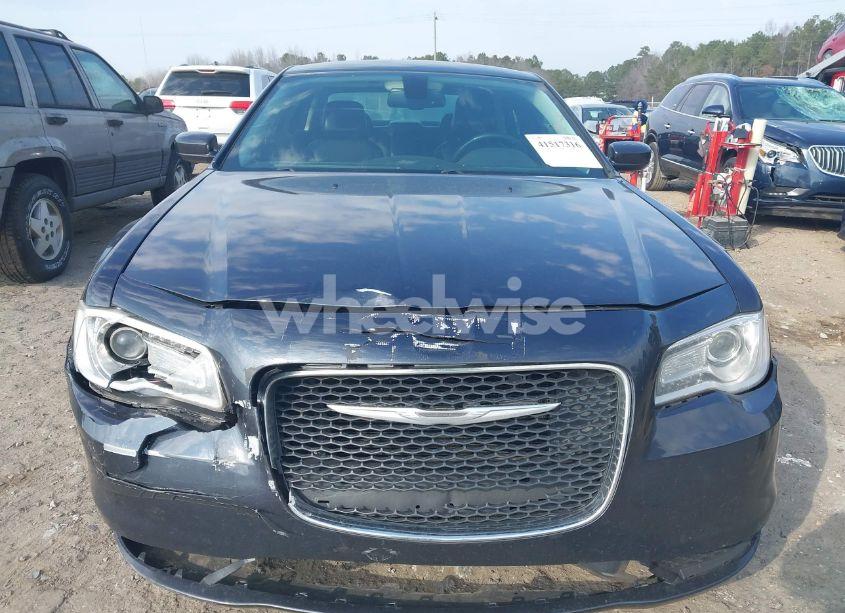 Photo 12 of 2015 Chrysler 300 LIMITED (VIN 2C3CCAAG9FH908543)
