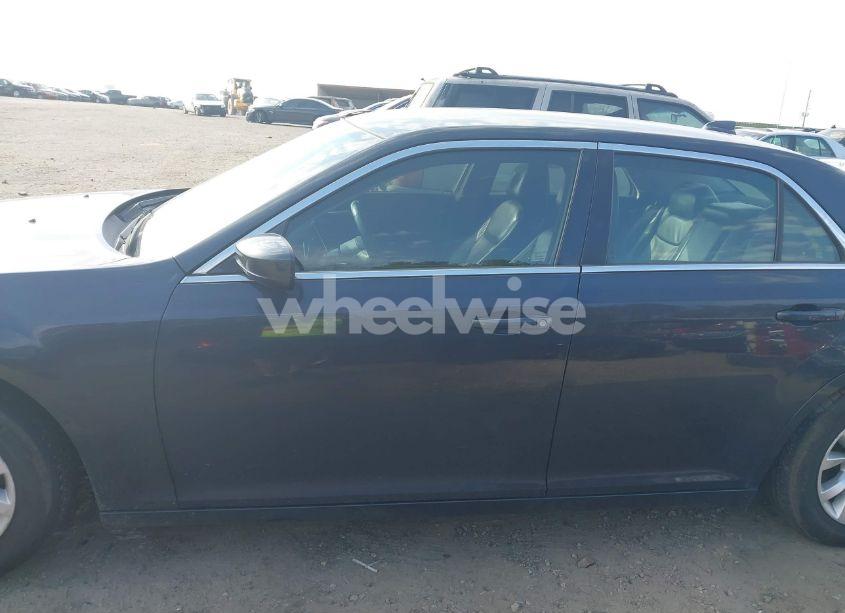 Photo 14 of 2015 Chrysler 300 LIMITED (VIN 2C3CCAAG9FH908543)