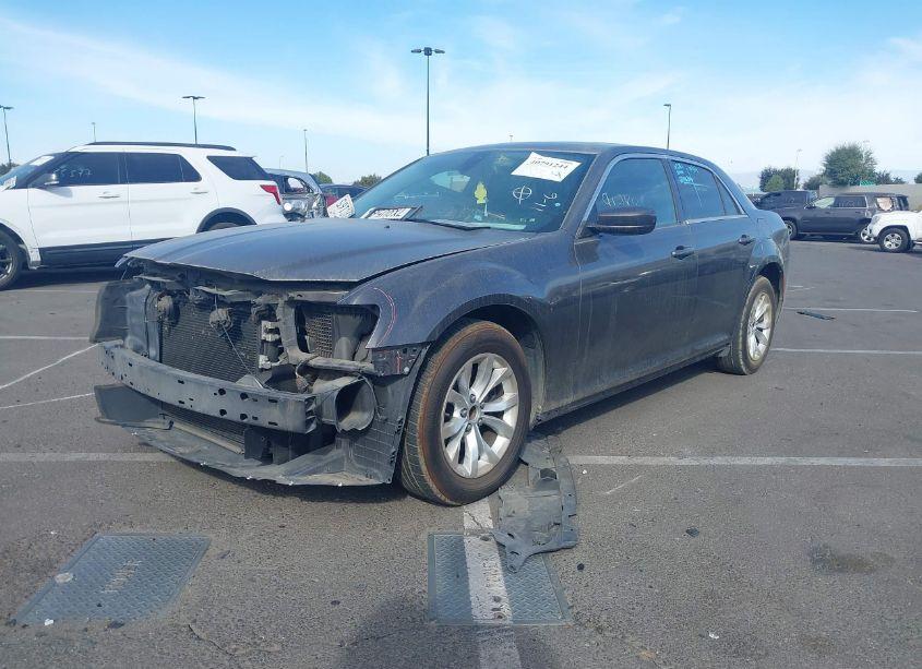 Photo 2 of 2015 Chrysler 300 LIMITED (VIN 2C3CCAAG9FH931370)