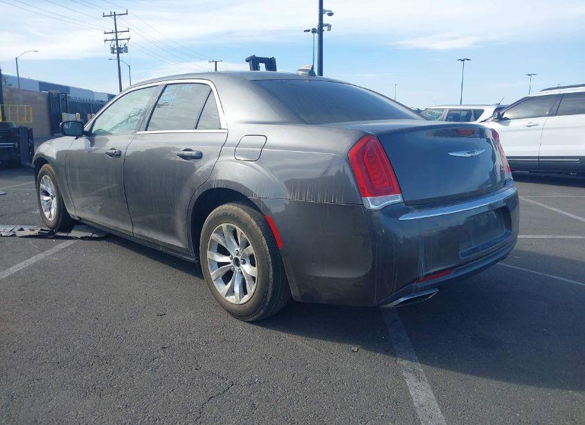 Photo 3 of 2015 Chrysler 300 LIMITED (VIN 2C3CCAAG9FH931370)