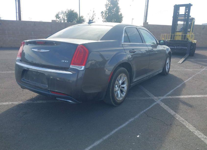 Photo 4 of 2015 Chrysler 300 LIMITED (VIN 2C3CCAAG9FH931370)