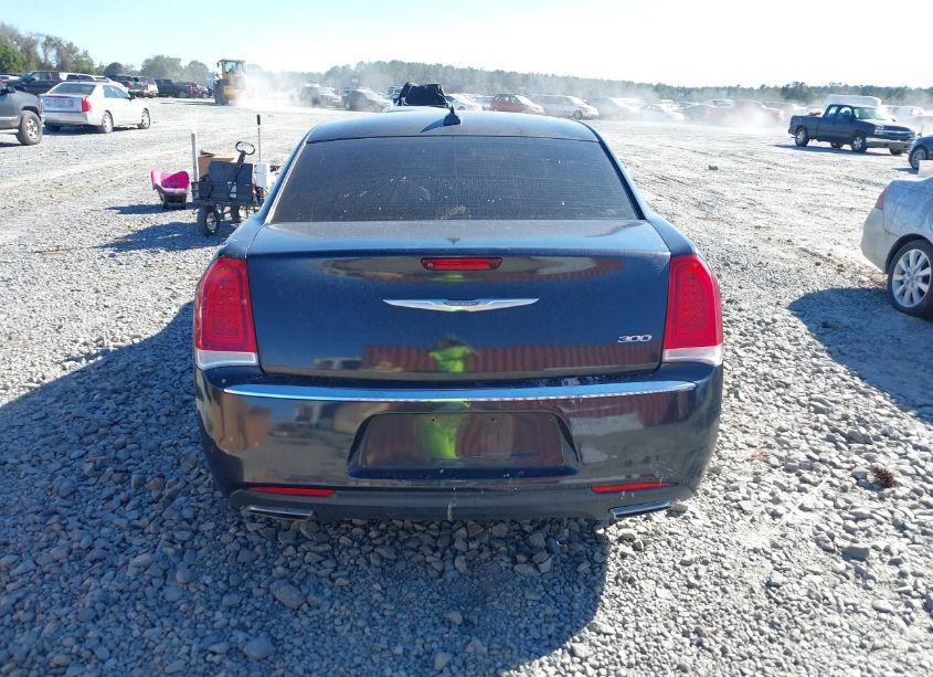 Photo 16 of 2016 Chrysler 300 LIMITED (VIN 2C3CCAAG9GH106351)