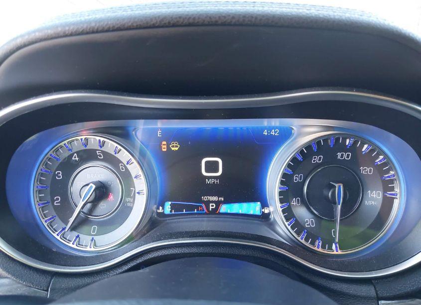 Photo 7 of 2019 Chrysler 300 TOURING (VIN 2C3CCAAG9KH610228)