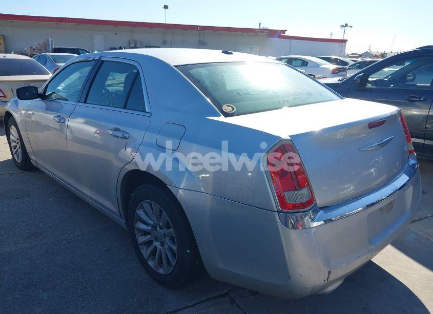 Photo 3 of 2012 Chrysler 300 (VIN 2C3CCAAGXCH116445)