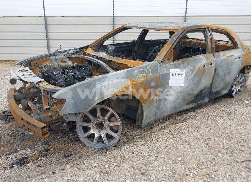 Photo 2 of 2013 Chrysler 300 MOTOWN (VIN 2C3CCAAGXDH558059)