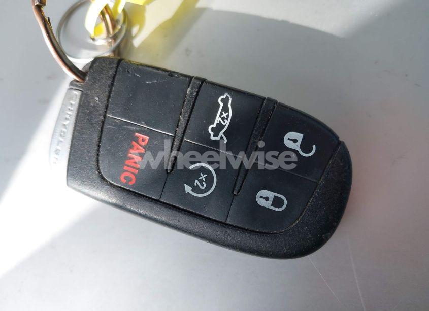 Photo 11 of 2013 Chrysler 300 MOTOWN (VIN 2C3CCAAGXDH574858)