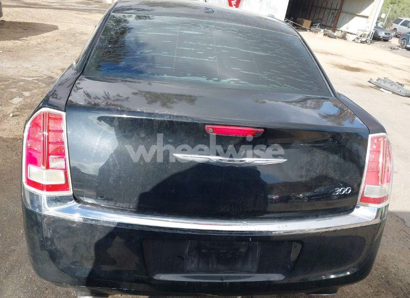 Photo 16 of 2013 Chrysler 300 MOTOWN (VIN 2C3CCAAGXDH574858)