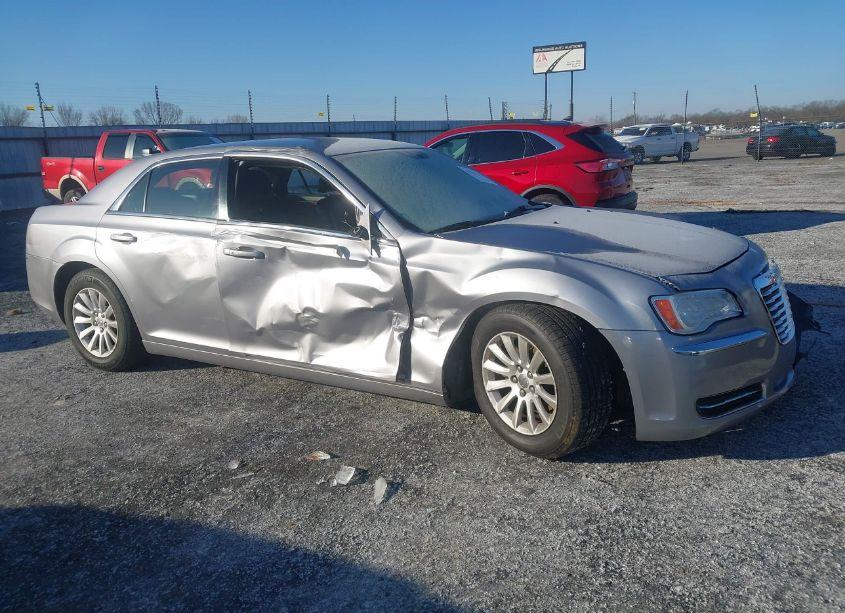 Photo 14 of 2013 Chrysler 300 MOTOWN (VIN 2C3CCAAGXDH627459)