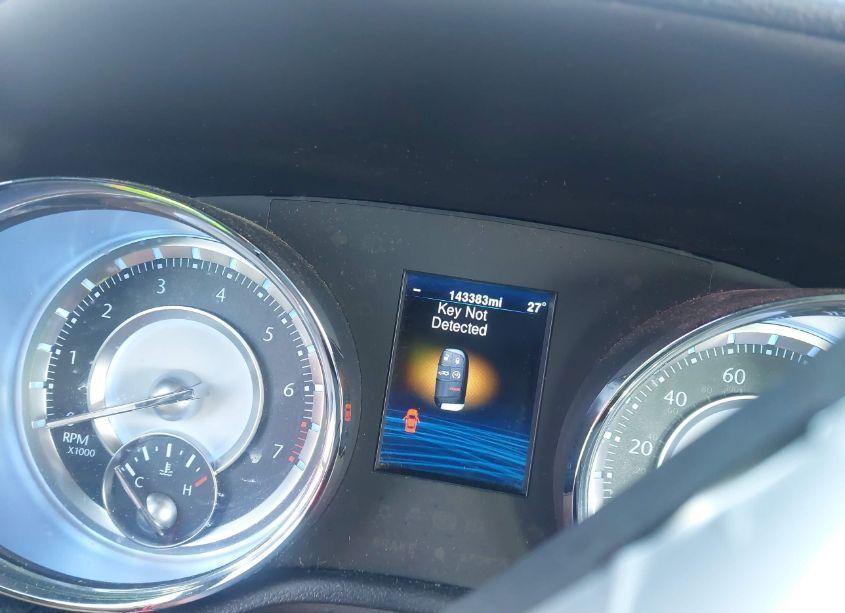 Photo 16 of 2013 Chrysler 300 MOTOWN (VIN 2C3CCAAGXDH627459)