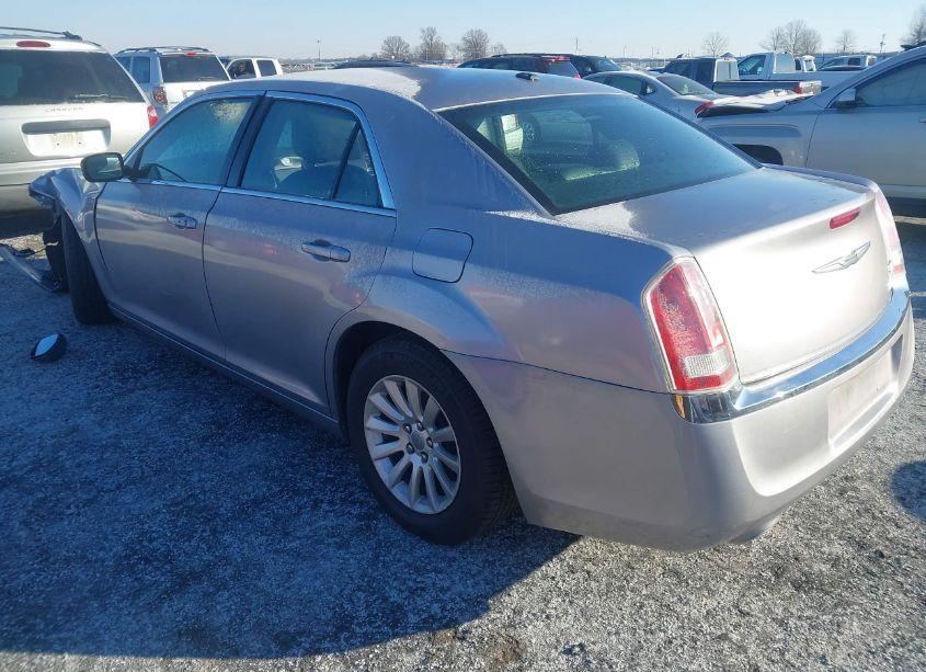 Photo 3 of 2013 Chrysler 300 MOTOWN (VIN 2C3CCAAGXDH627459)