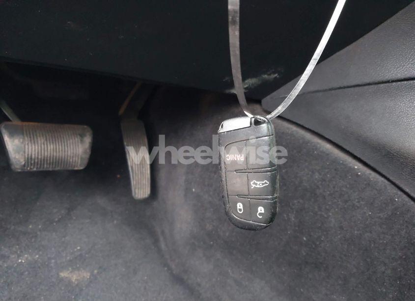 Photo 11 of 2014 Chrysler 300 (VIN 2C3CCAAGXEH260998)