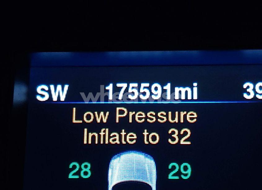 Photo 16 of 2014 Chrysler 300 (VIN 2C3CCAAGXEH260998)