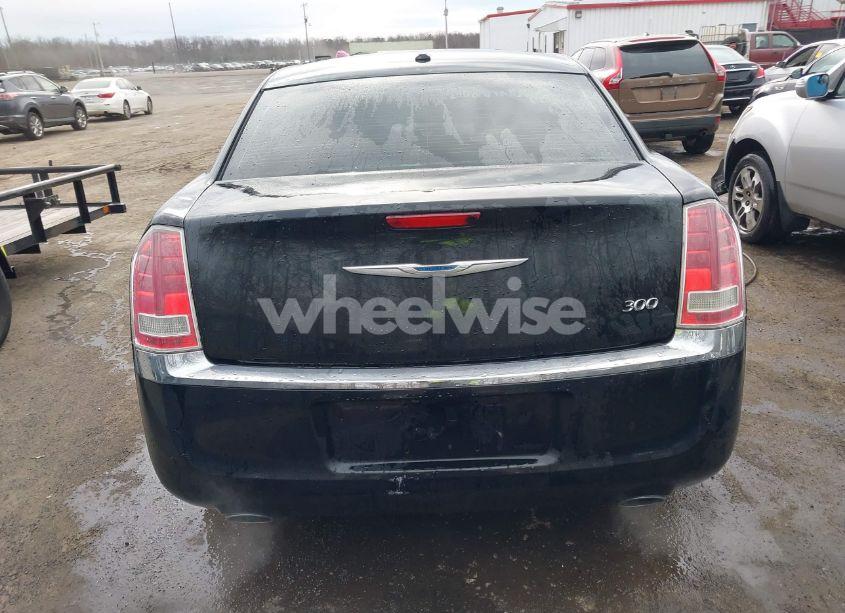 Photo 17 of 2014 Chrysler 300 (VIN 2C3CCAAGXEH260998)