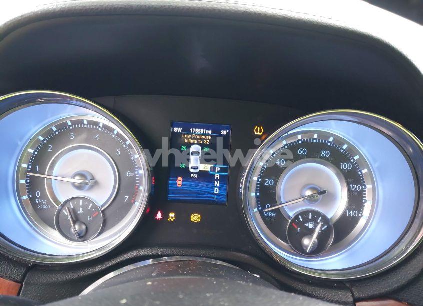 Photo 7 of 2014 Chrysler 300 (VIN 2C3CCAAGXEH260998)