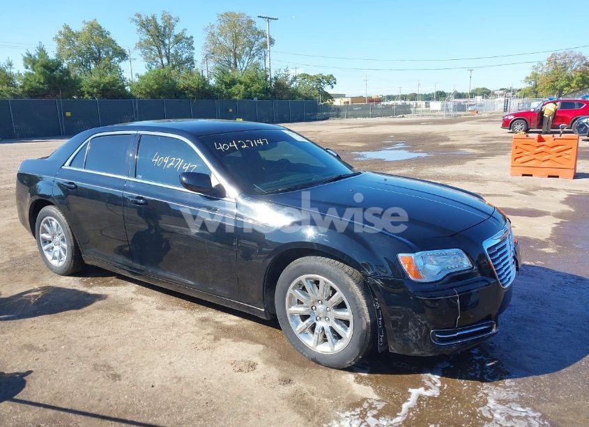 Photo 13 of 2014 Chrysler 300 (VIN 2C3CCAAGXEH286727)