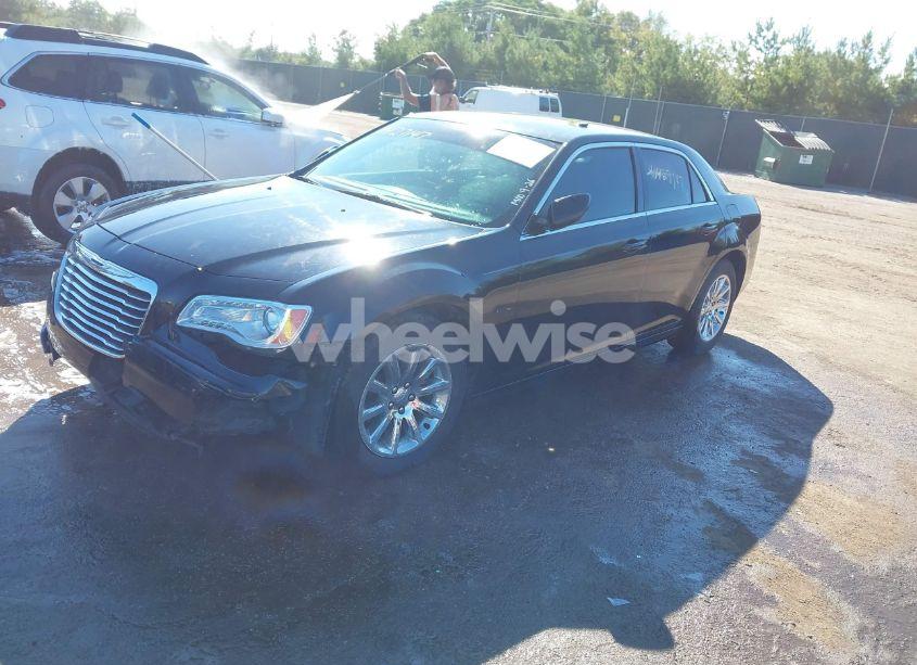 Photo 2 of 2014 Chrysler 300 (VIN 2C3CCAAGXEH286727)