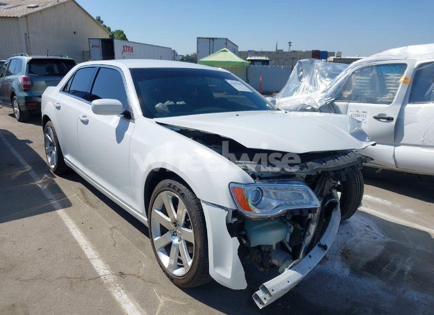 2014 Chrysler 300 (VIN 2C3CCAAGXEH346862) main photo