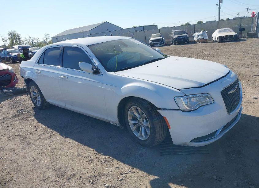 2015 Chrysler 300 LIMITED (VIN 2C3CCAAGXFH807477) main photo