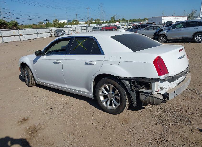 Photo 3 of 2015 Chrysler 300 LIMITED (VIN 2C3CCAAGXFH807477)