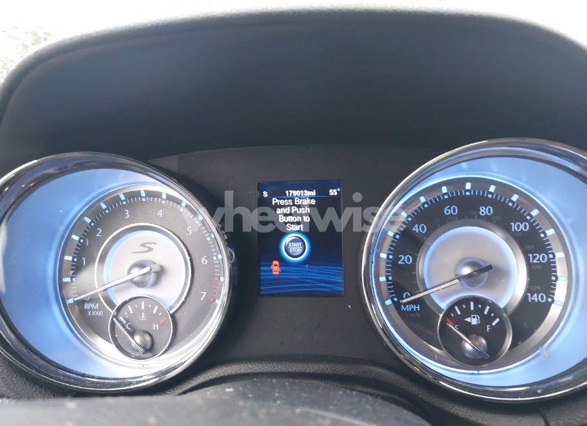Photo 15 of 2013 Chrysler 300 (VIN 2C3CCABG0DH507250)
