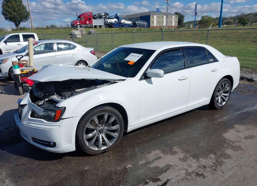 Photo 2 of 2014 Chrysler 300 300S (VIN 2C3CCABG0EH221884)