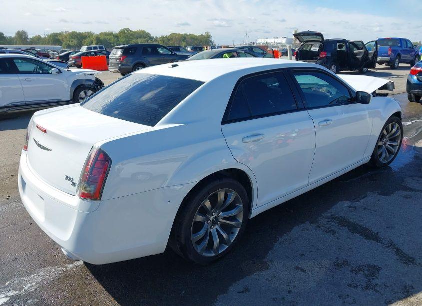 Photo 4 of 2014 Chrysler 300 300S (VIN 2C3CCABG0EH221884)