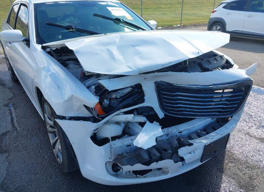 Photo 6 of 2014 Chrysler 300 300S (VIN 2C3CCABG0EH221884)