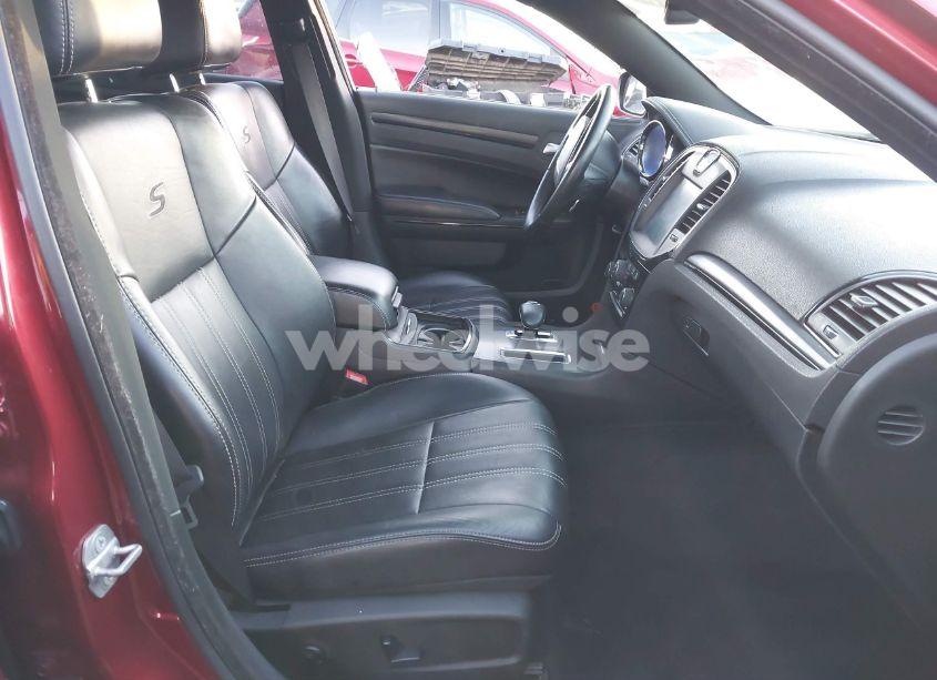 Photo 5 of 2014 Chrysler 300 300S (VIN 2C3CCABG0EH357058)