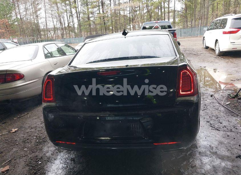 Photo 16 of 2015 Chrysler 300 300S (VIN 2C3CCABG0FH767117)