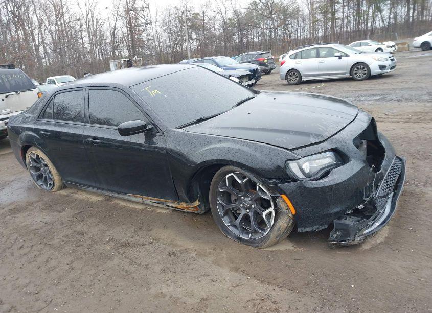 2019 Chrysler 300 300S (VIN 2C3CCABG0KH589736) main photo