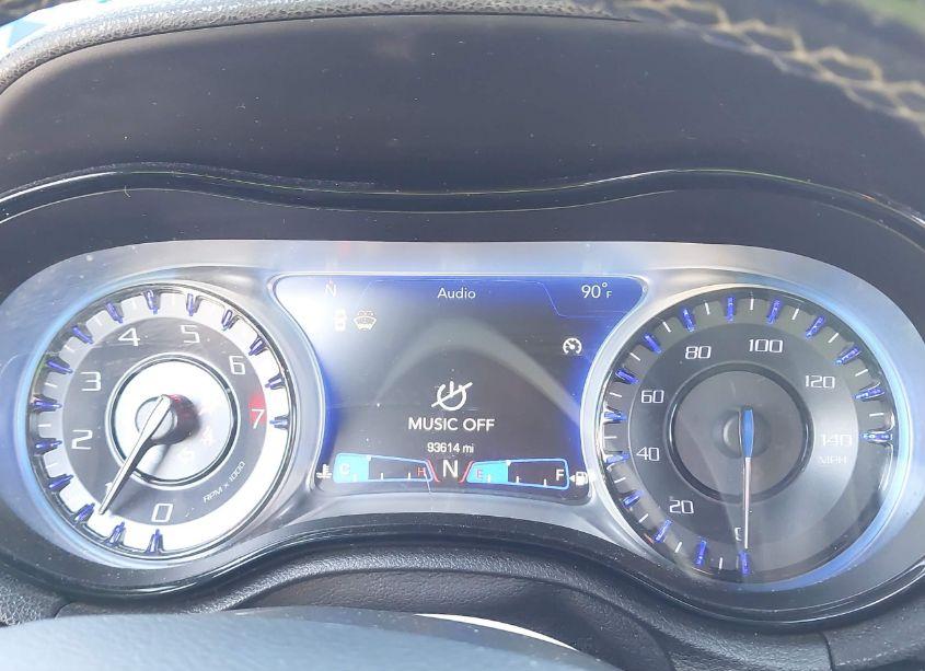 Photo 7 of 2019 Chrysler 300 (VIN 2C3CCABG0KH601223)