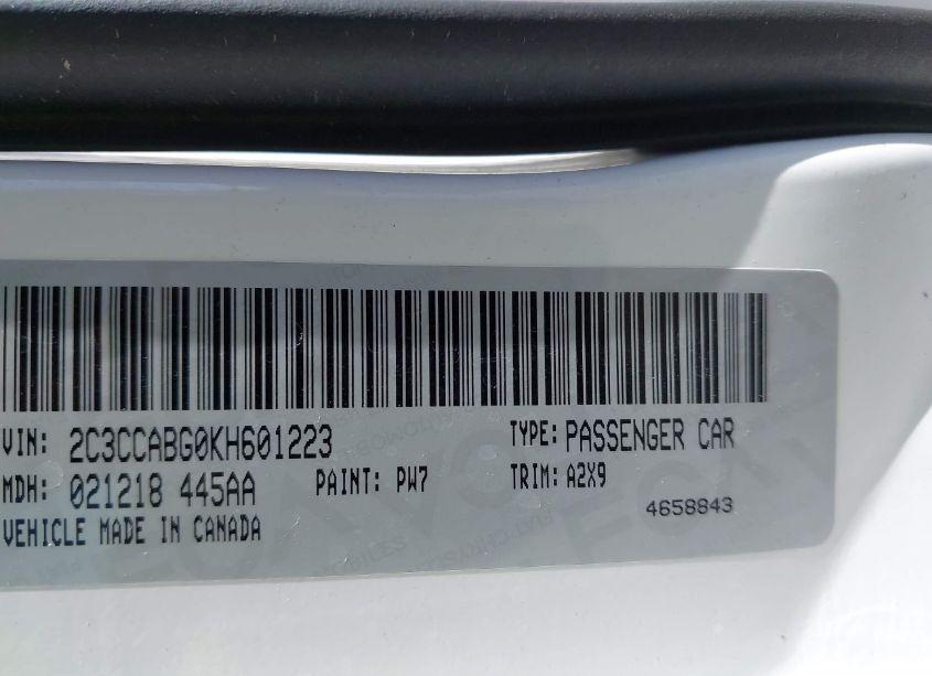 Photo 9 of 2019 Chrysler 300 (VIN 2C3CCABG0KH601223)