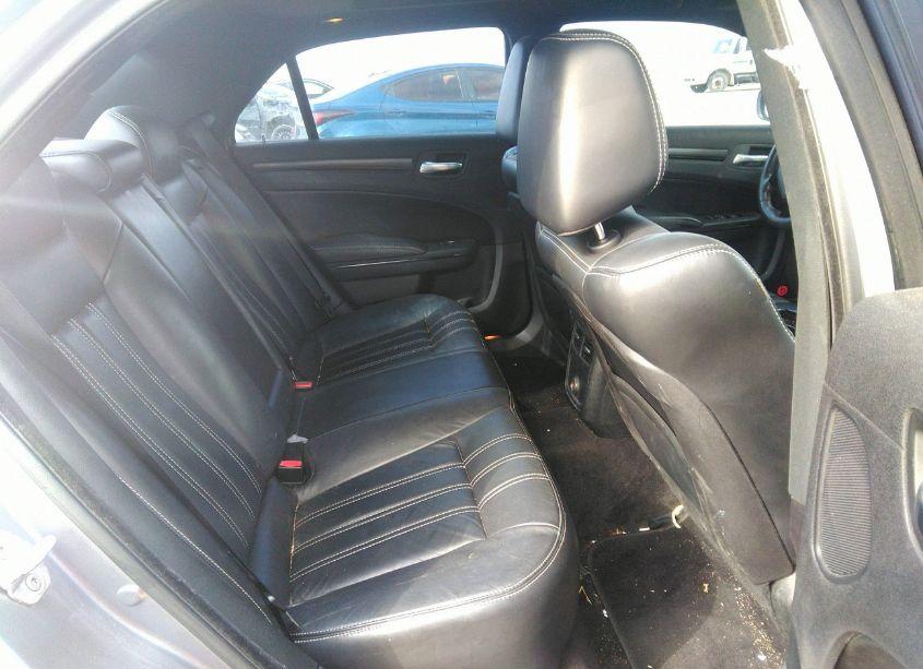 Photo 8 of 2013 Chrysler 300 S (VIN 2C3CCABG1DH576738)